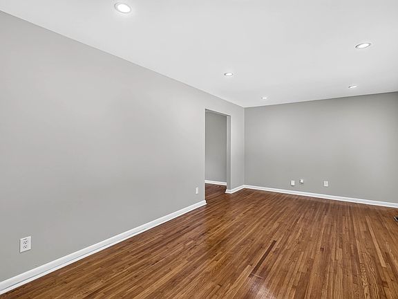 2nd image of 2368 Chapel Rd