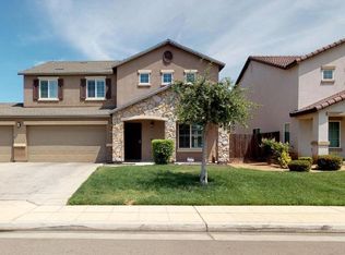 5942 W Ramona Way, Fresno, CA 93722