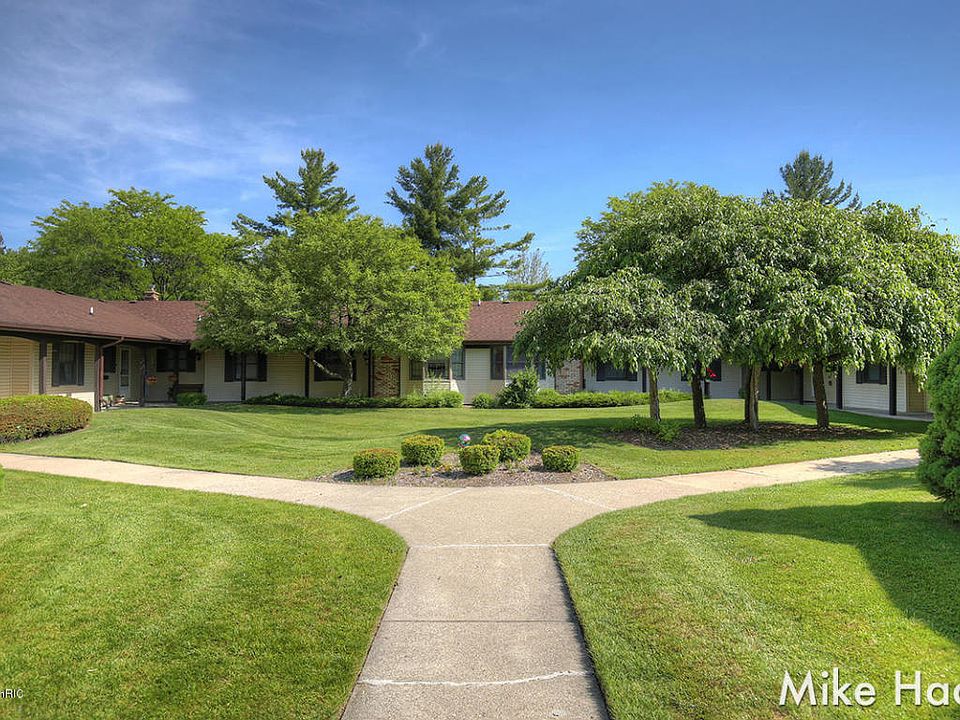 1st image of 207 Bona Vista Dr NW #24