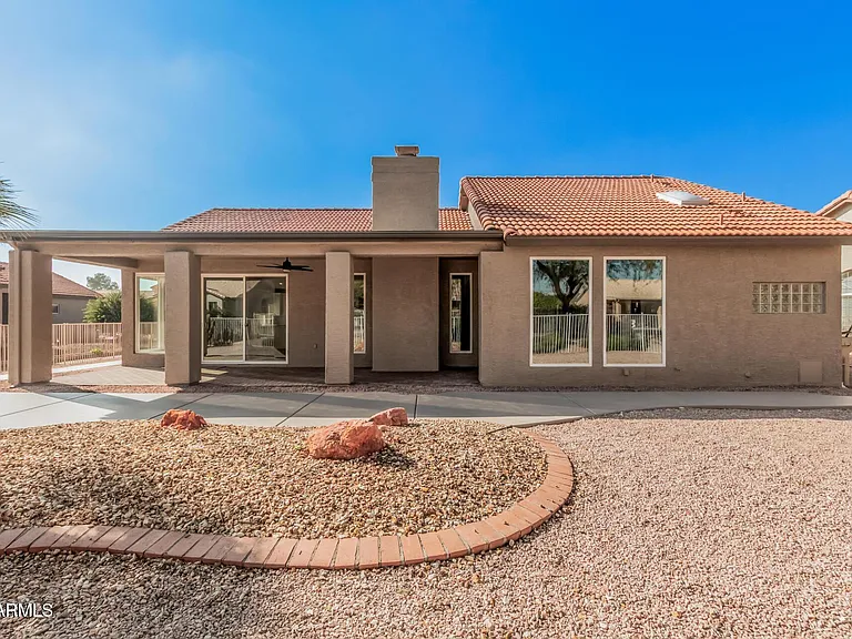 9310 E Crystal Dr — Photo 26