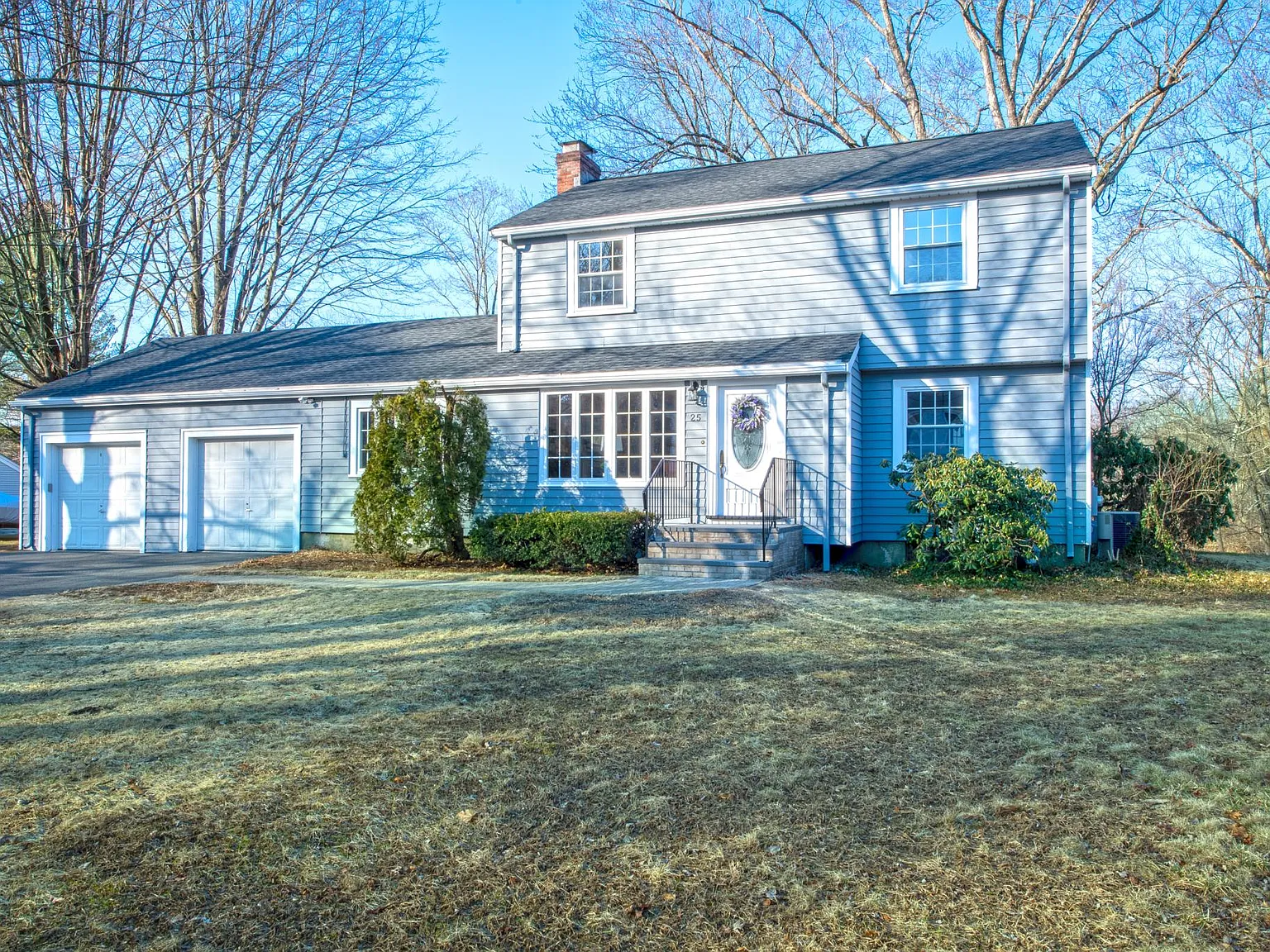 3 bed, 2.5 bath, 2739 sqft, $5,150 — Photo 3