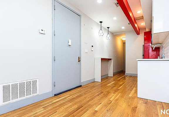 2nd image of 13 Marcus Garvey Blvd APT 3R