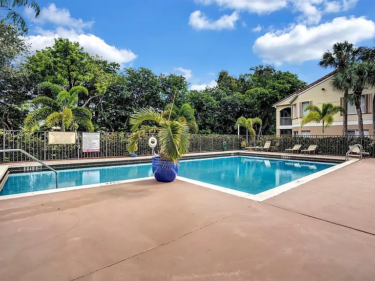 815 W Boynton Beach Blvd #6104 — Photo 14