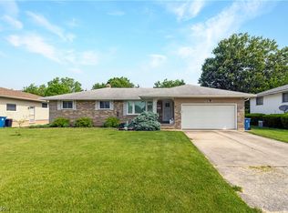 2100 E Skyline Dr, Lorain, OH 44053