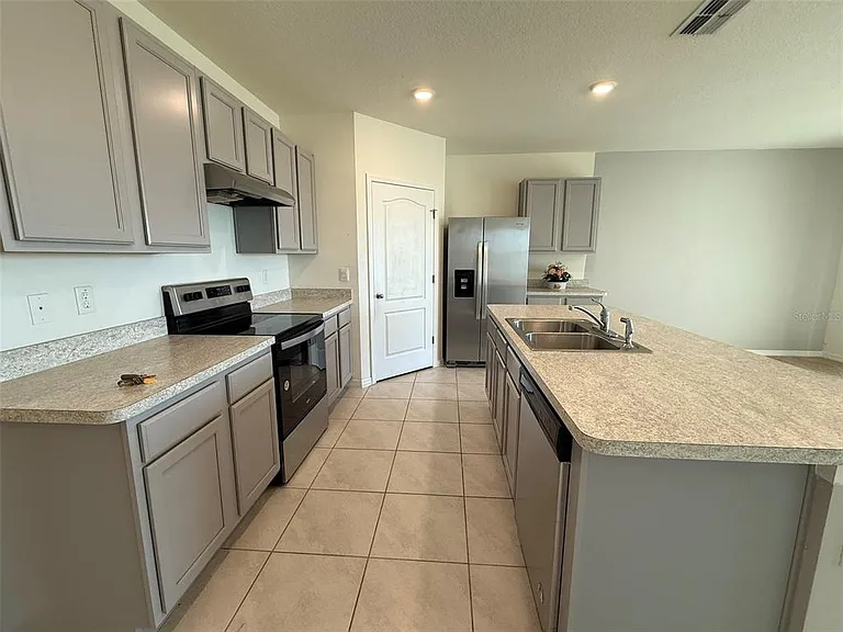 313 Sofia Ln — Photo 9