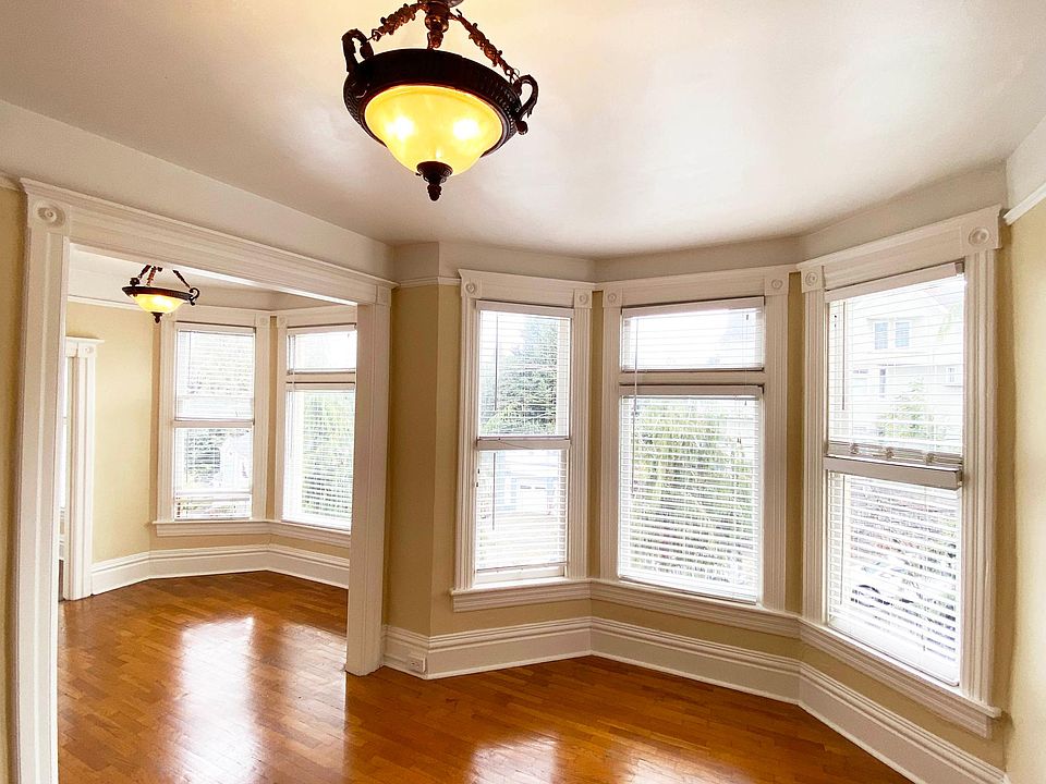 Dual Living Areas with Bay Windows