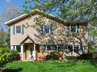 7705 Linden Ave, Darien, IL 60561