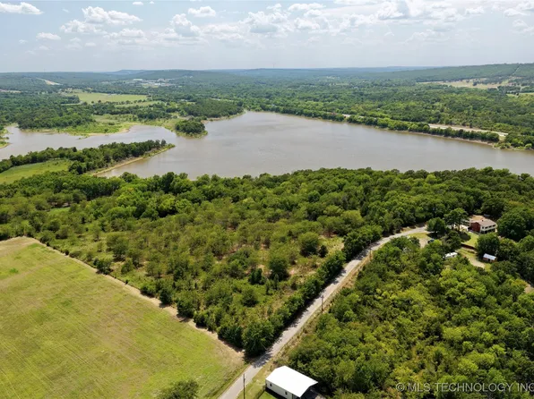 7 Albert Rd, Crowder, OK 74430