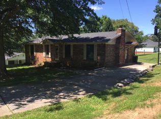 928 Rainbow Dr, Albany, KY 42602