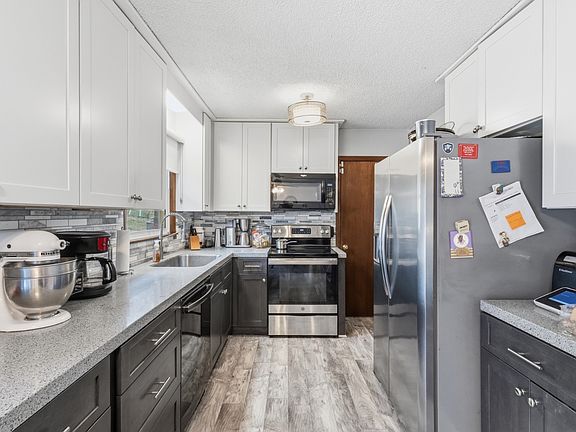 4th image of 2416 Ponderosa Way