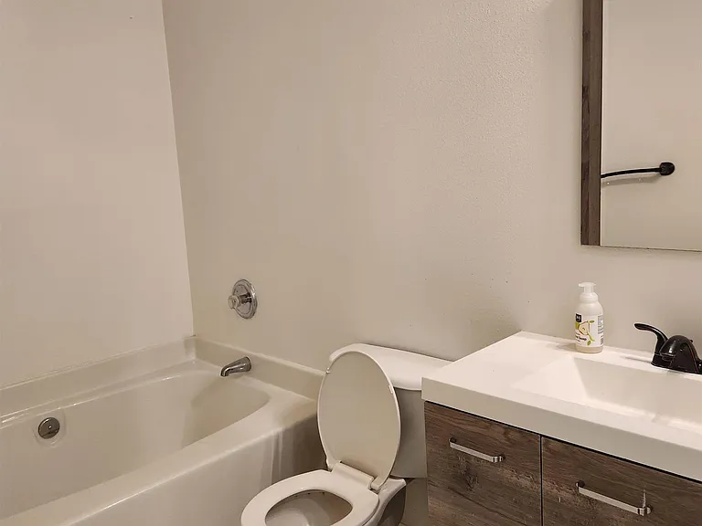 1 Willow Hurst Ct — Photo 11