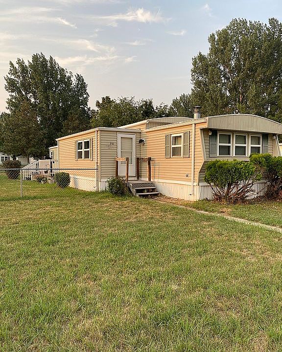 1st image of 310 Dover Dr
