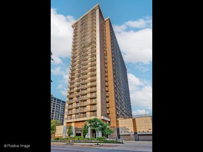 5855 N Sheridan Rd APT 17D, Chicago, IL, 60660
