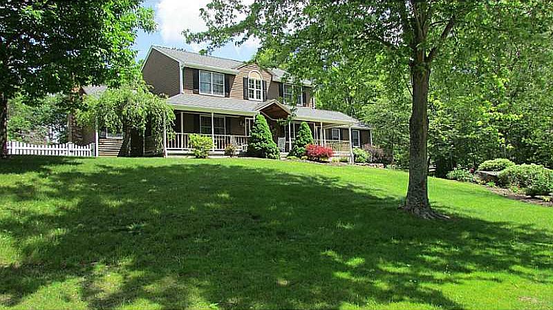 1st image of 8 Dorene Dr