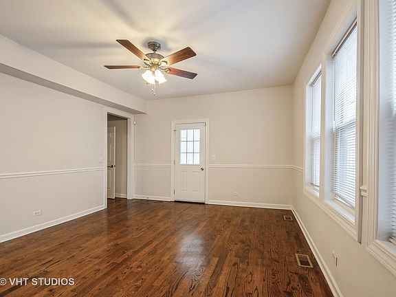3rd image of 6735 S Saint Lawrence Ave