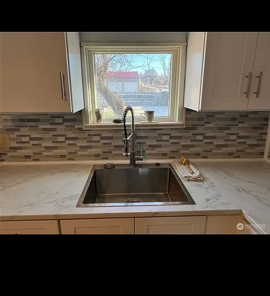 115 N Main St — Photo 10