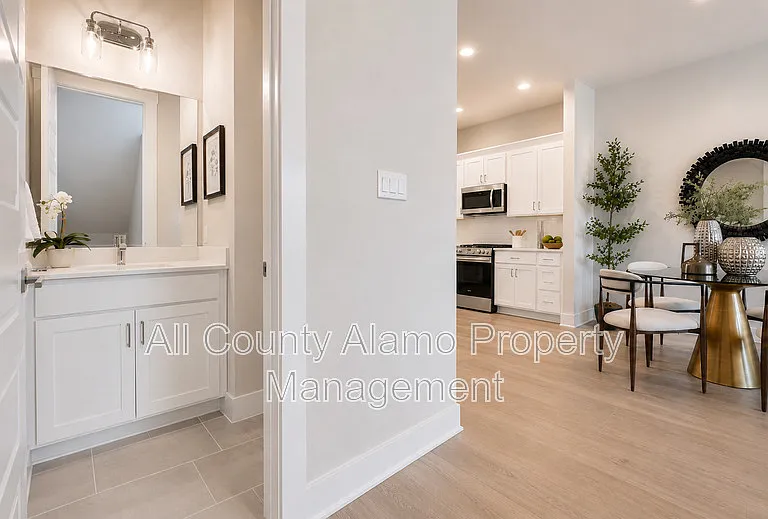 7930 Kennedy Hl — Photo 9