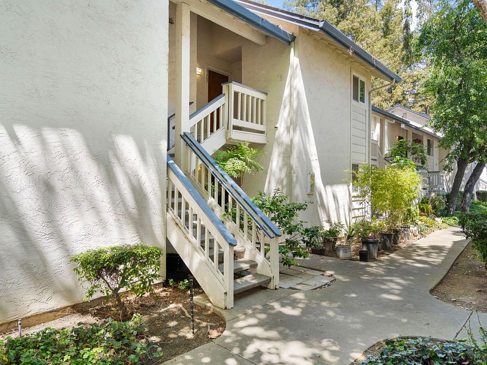1st image of 2207 Summereve Ct