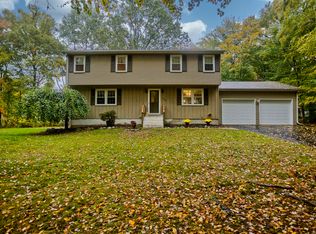 125 Apple Rd, Tolland, CT 06084