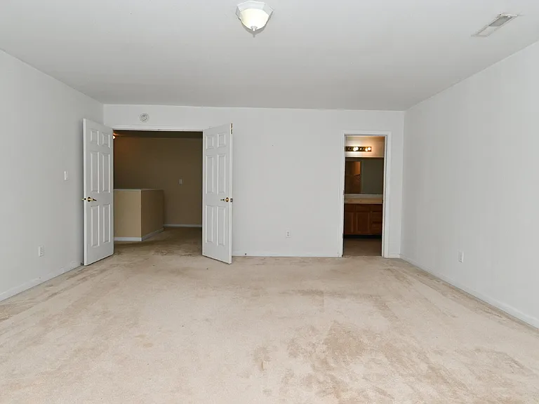 1043 Rentham Ln — Photo 54