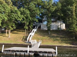 35 Rosco Rd, Lake Ozark, MO 65049