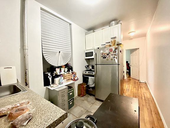 5th image of 313 W 114th St #A