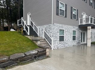 42 Skyline Dr, Gouldsboro, PA 18424