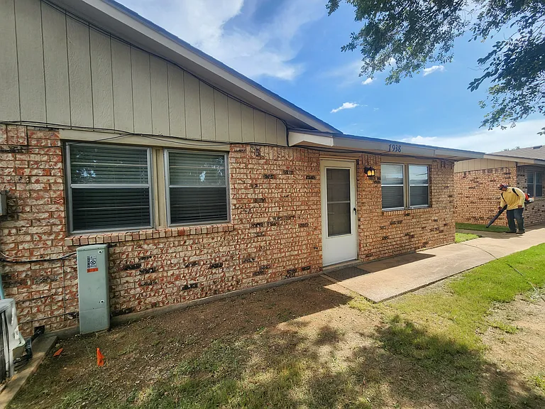 7938 NW Crossland Cir — Photo 19