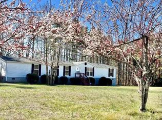 2334 Indian Oak Rd, Crewe, VA 23930