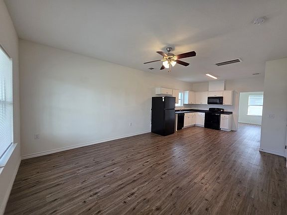 2nd image of 8802 Bent Oak Ln