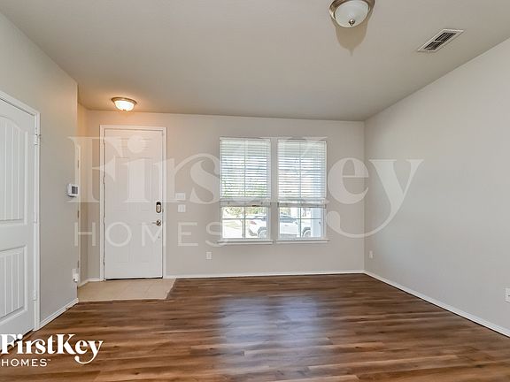 4th image of 8982 Stallings Dr