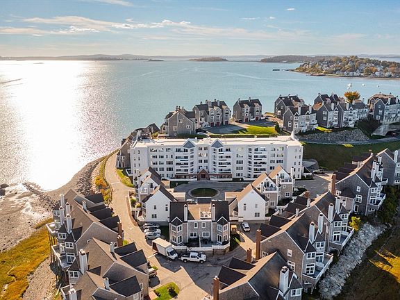 4th image of 1 Commodore Ct APT 202