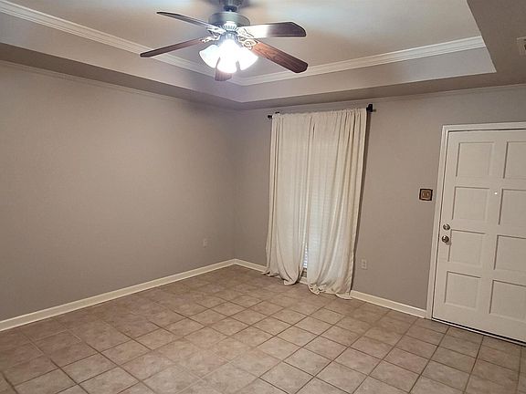 4th image of 8525 Barnett Dr