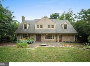 54 W Hampton Rd, Philadelphia, PA 19118