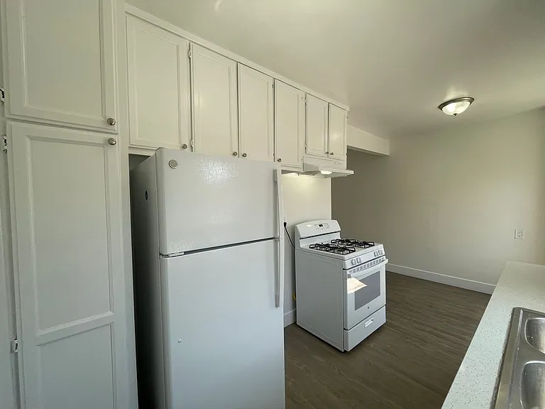 1101 Saint Louis Ave #7 — Photo 17