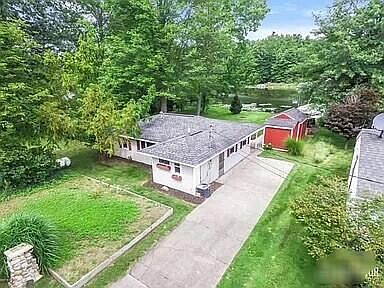 1st image of 6215 Lake St