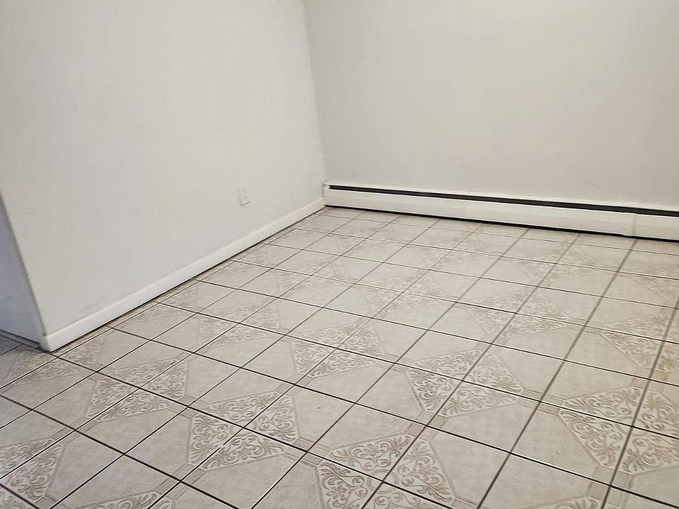 1st image of 4142 Wilder Ave Floor 1