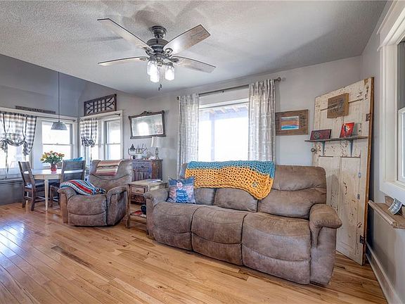 5th image of 28400 Ziegler Rd