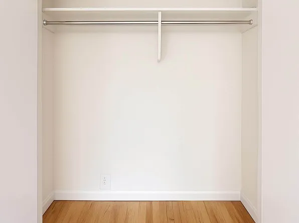 201 East 12th Street image 8 of 14