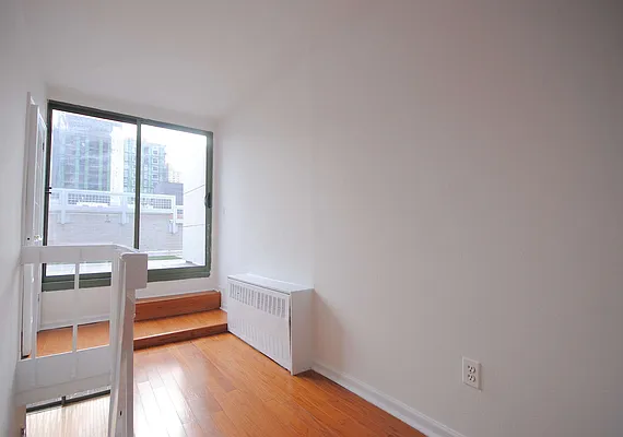 Rented by Bold New York | media 7