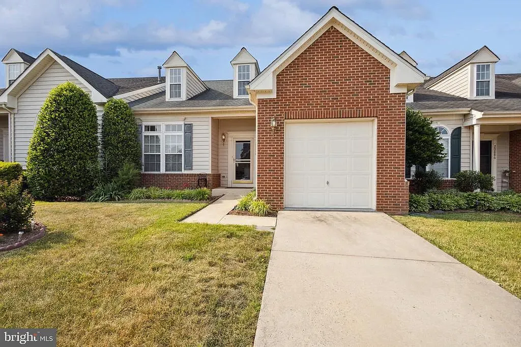 3 bed, 3085 sqft, $3,400 — Photo 1