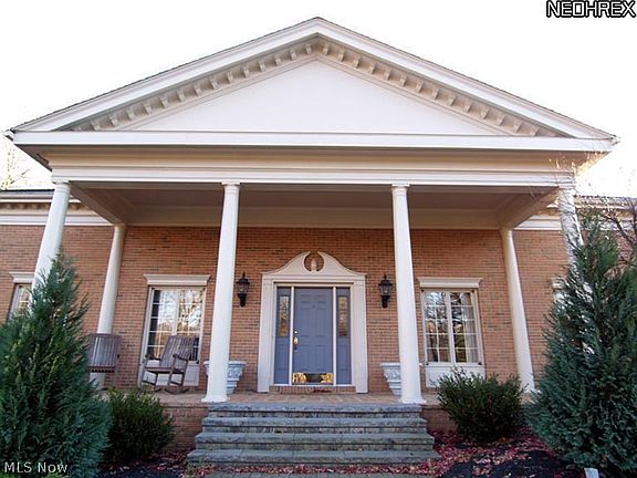 2nd image of 2828 Arborry Hill Dr