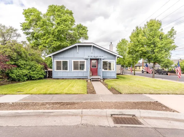 703 SW 7th St, Redmond, OR 97756