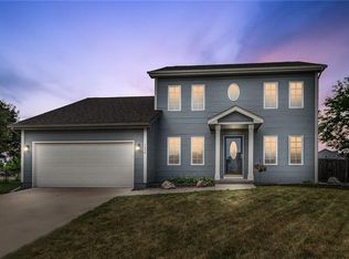 1406 NW North Creek Dr, Ankeny, IA 50023
