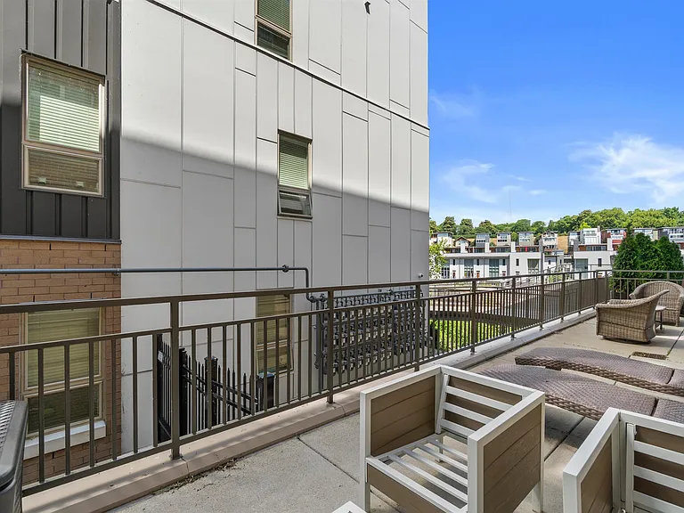 1905 N Water St #102 — Photo 32