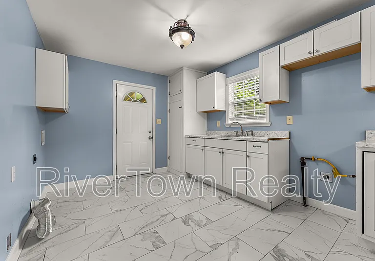 1204 Margaret Rd — Photo 13