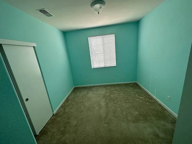 4 bed, 2034 sqft, $925 — Photo 3