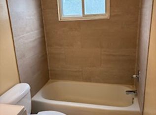 225 Miriam Dr APT D, Waterloo, IA 50702