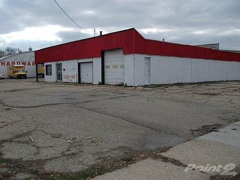 3rd image of 1506 Center Ave