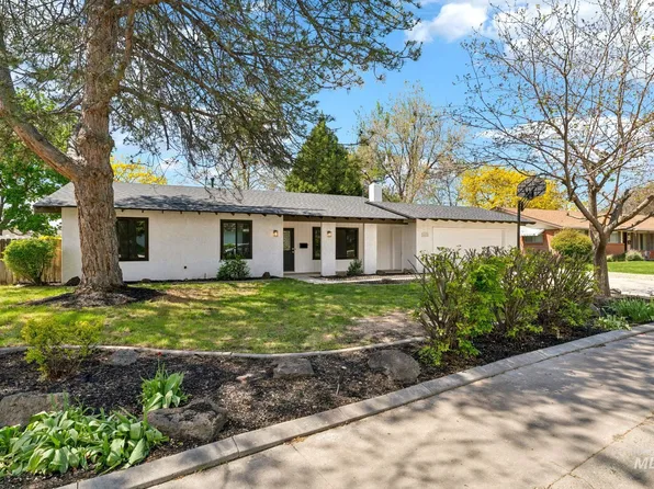 8015 W Galena Dr, Boise, ID 83709